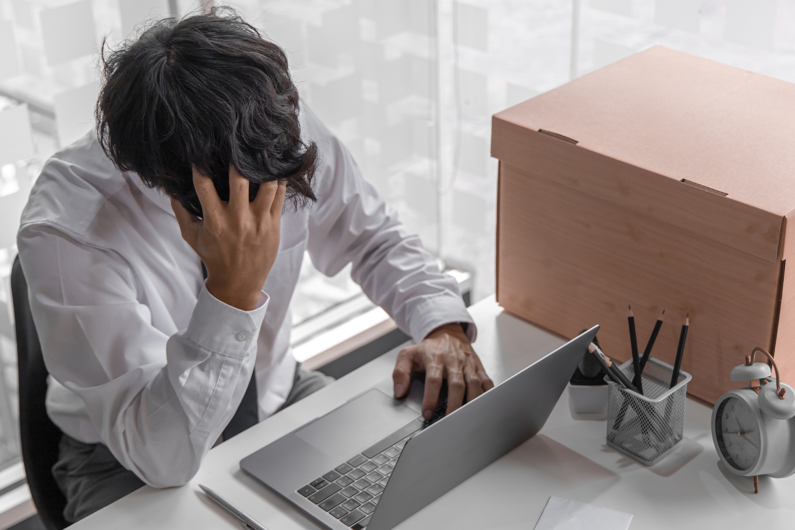 Why Most Agencies Lose Clients After 90 Days (And How to Stop It)